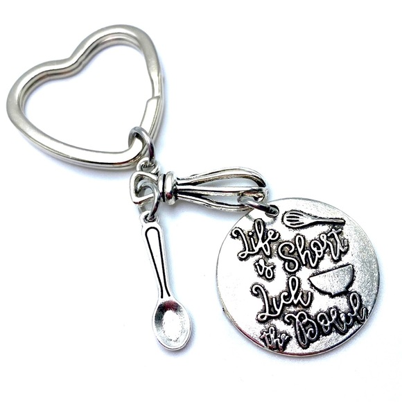 Life Is Short Lick The Bowl Keychain Baker Gift - Picture 1 of 5